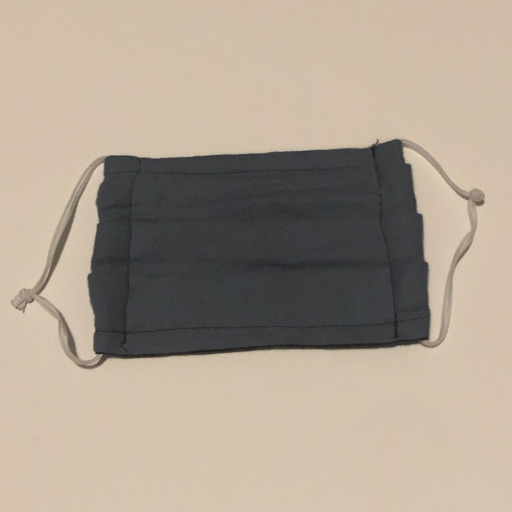 hand made deep blue pleated mask:)